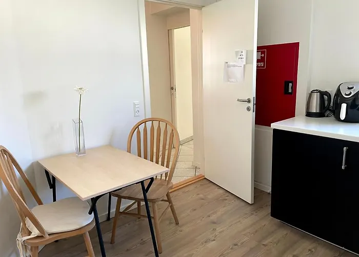 Essenbaekgaard Bed & Breakfast *